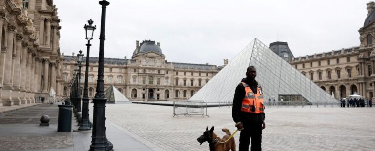 Muzeu i Luvrit në Paris rihapet pas grabitjes spektakolare të bizhuterive